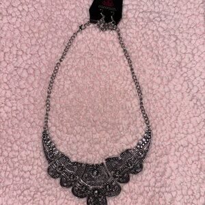 Paparazzi Intricate Silver Necklace
